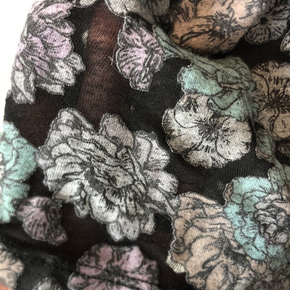 Torrid Womens Black Floral Sheer Inset Tank Top SIZE 2 2X - Picture 5 of 8